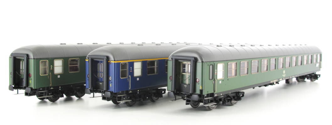 Hobbytrain/LS Models HO H43041 3ER SET PERSONENWAGEN DB, EP.IVA, D1213, AC