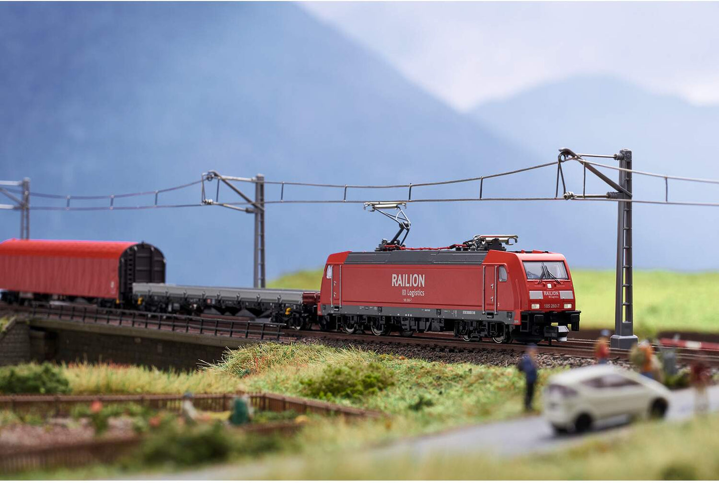 Trix N 11145 Electric Freight Digital Starter Set - Minitrix -- German Railroad DB AG Class 185.2, 2 Cars