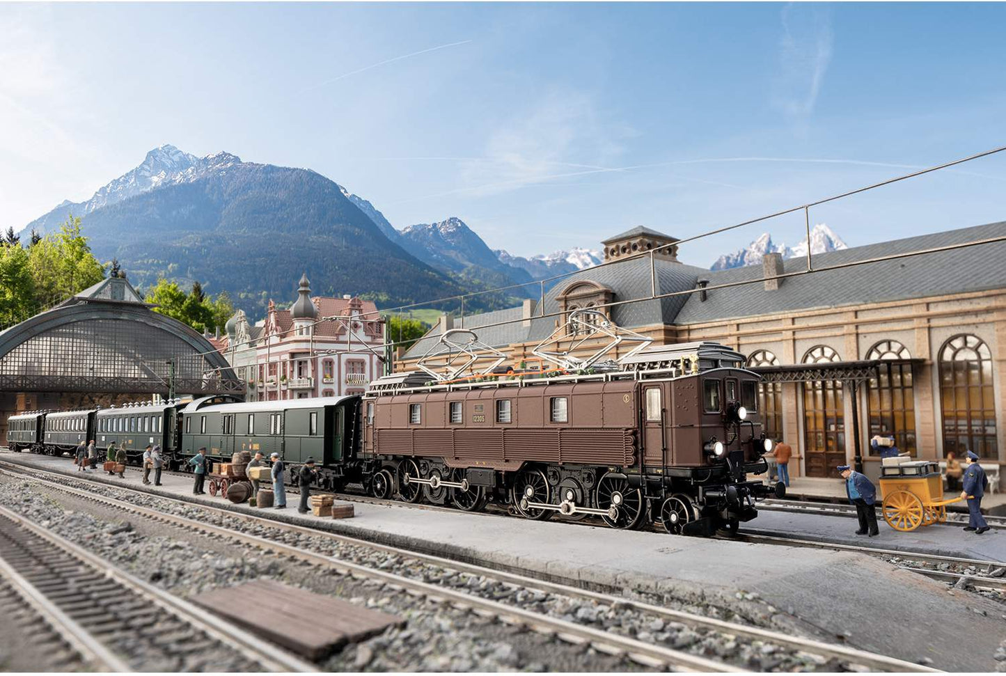 Marklin HO 39510 Dgtl Electric Locomotive Serie Be 4/6, braun, SBB, II