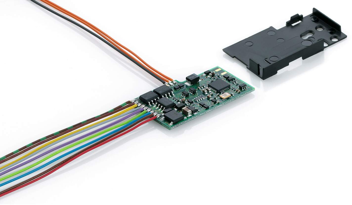 Marklin HO 60906 Digital DCC Locomotive Control Decoder -- For Marklin Locos with AC-DC Field Coil Motors