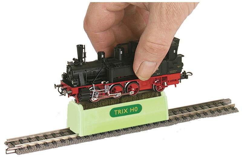 Trix N 66602 Locomotive Wheel Cleaning Brush -- 2-Rail