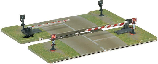 Marklin Z 8992 Automatic Grade Crossing Gate Set w/Half Gates --