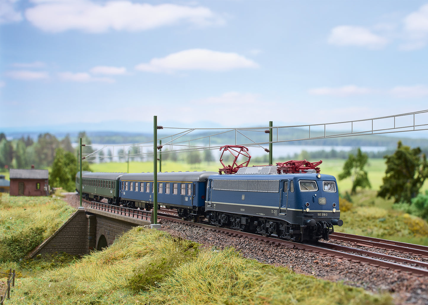 Trix N 16268 DB Class 110 Electric Era IV  2025 New Item