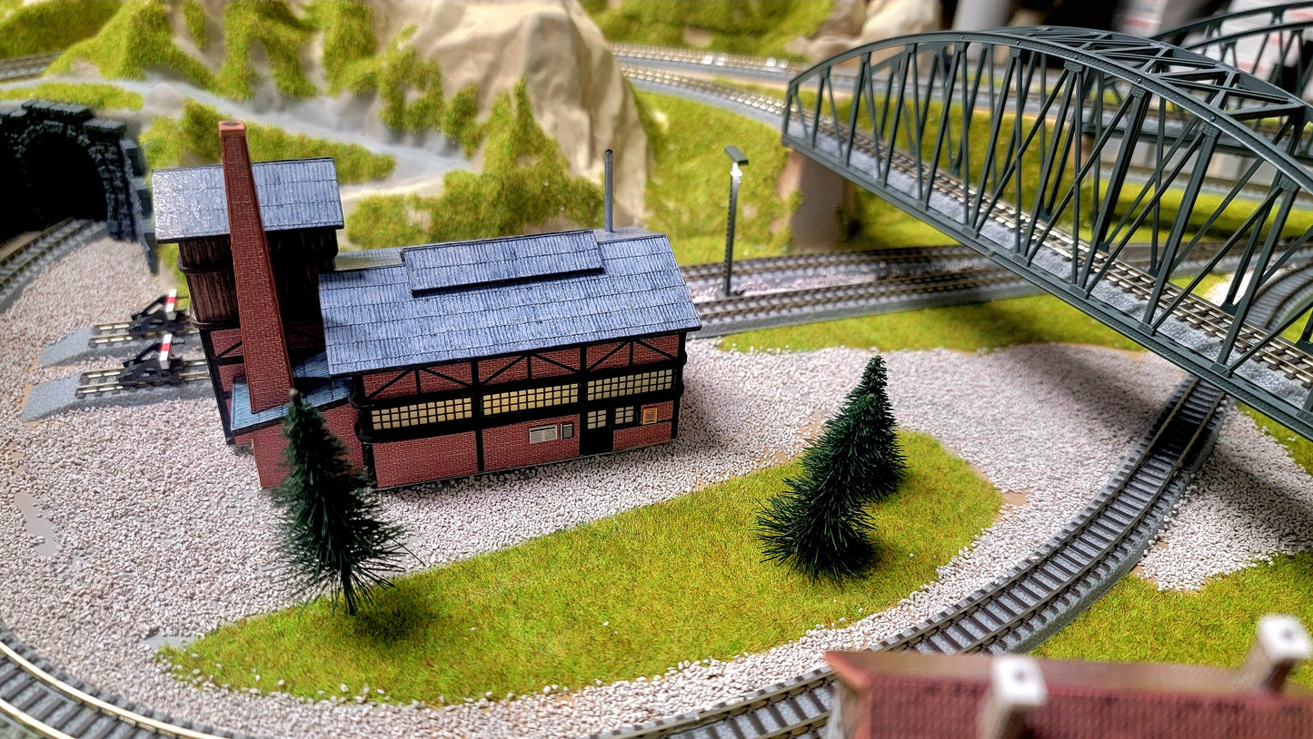 NOCH Z 88999 Finished "Cortina" 2 Trains Layout 39" x 27"  Rokuhan Track  EMTZ Structures - The Works!