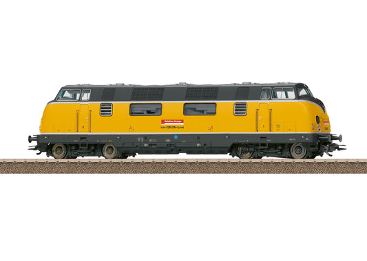 Trix HO 22380 DBG Class 220 Diesel Loco VI 2026 New Item