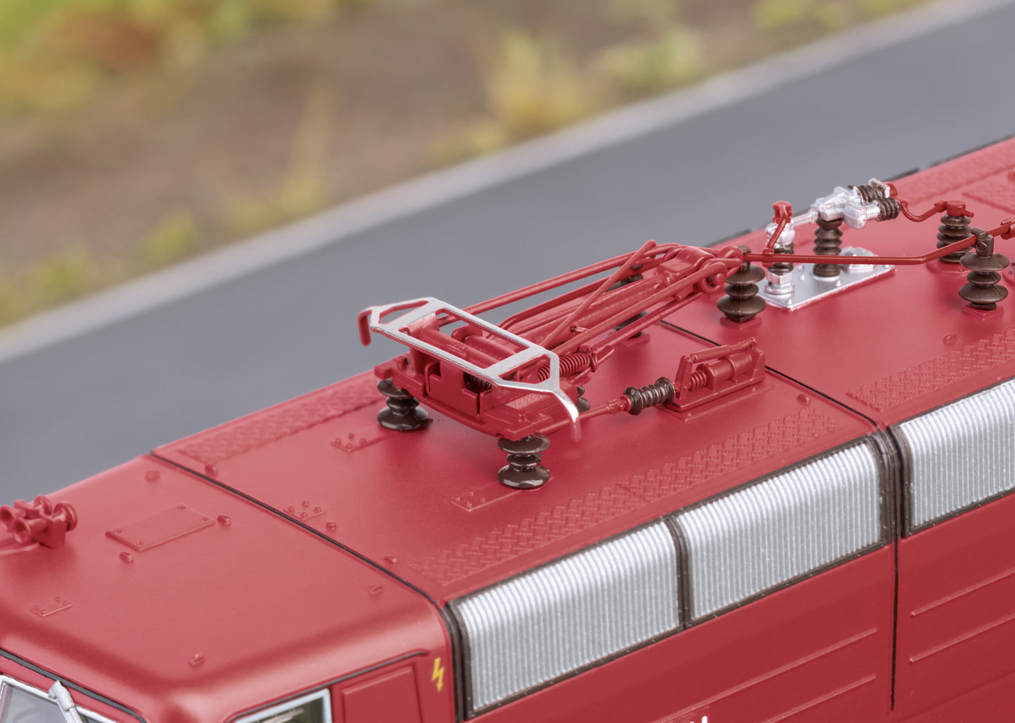 Trix HO 25186 Class 181.2 Electric Locomotive  218-9 SEL GÃPPINGEN  Fall 2025 New Item