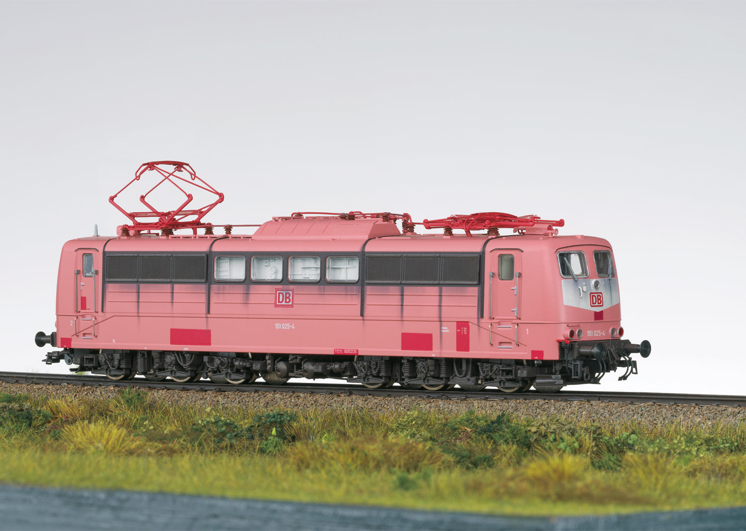 Trix HO 25655 Class 151 Electric Locomotive DB  Ep. V  Fall 2025 New Item