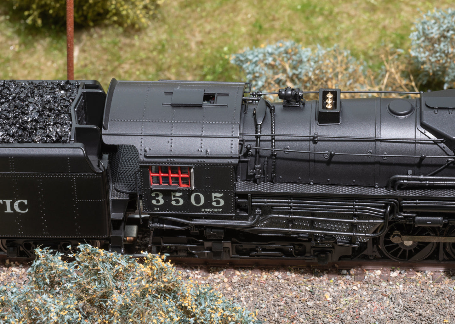 Marklin HO 37983 SP Berkshire 2-8-4 Steam Locomotive USA