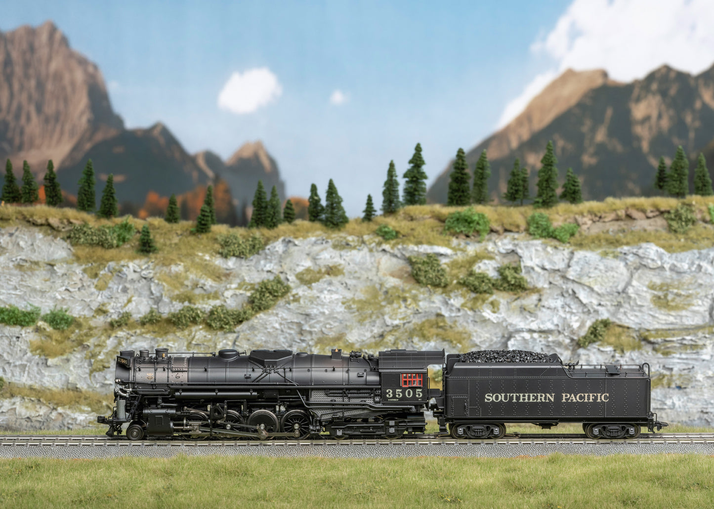 Marklin HO 37983 SP Berkshire 2-8-4 Steam Locomotive USA