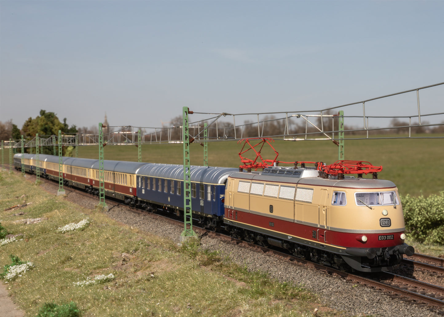Marklin HO 39130 Electric Locomotive Road Number E 03 002 Insider 2026