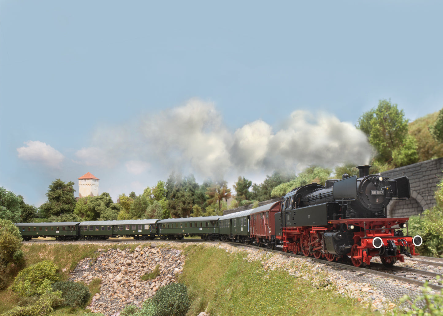 Marklin HO 39665  DB Steam class 66 002 Era III Insider Club