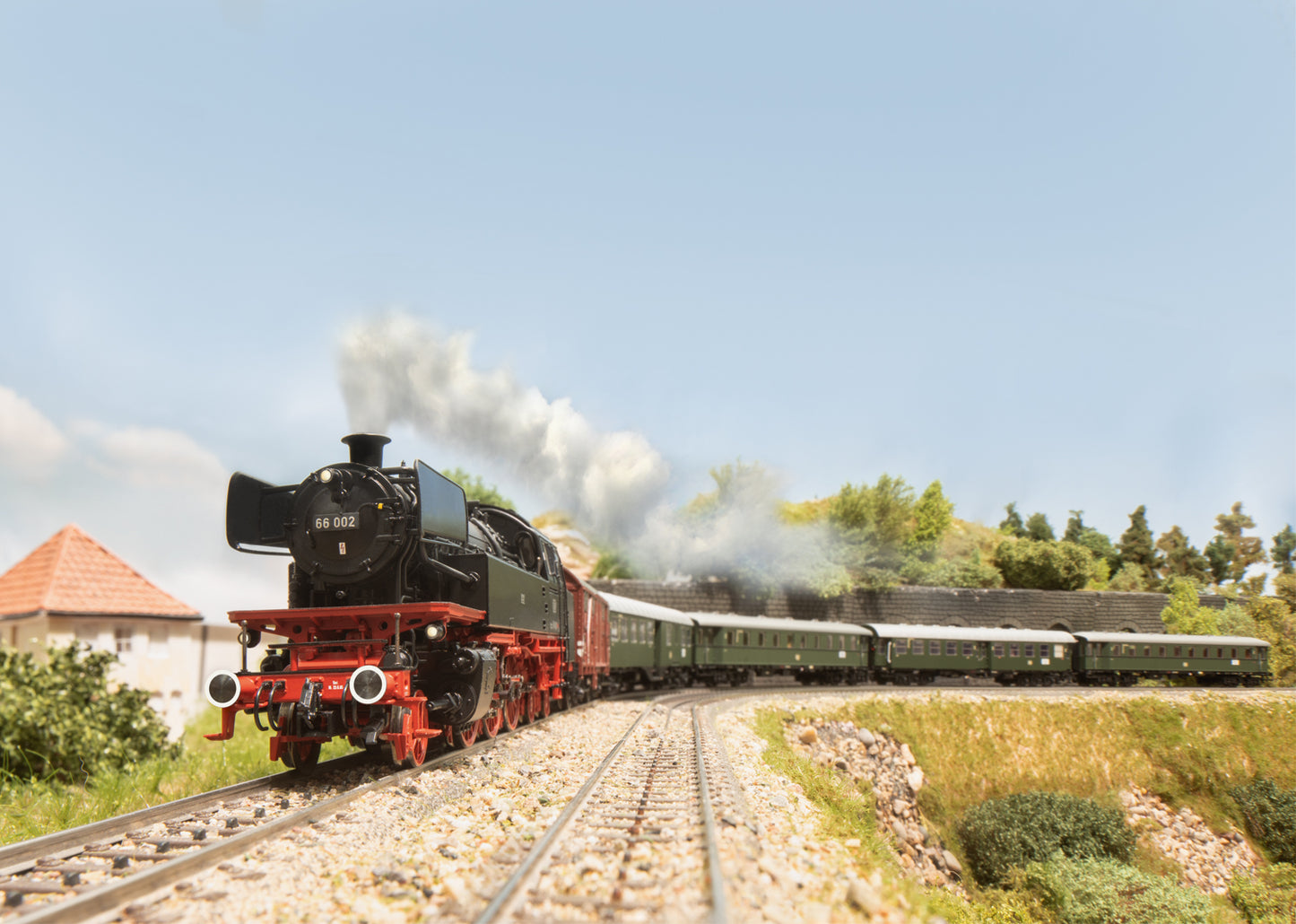 Marklin HO 39665  DB Steam class 66 002 Era III Insider Club
