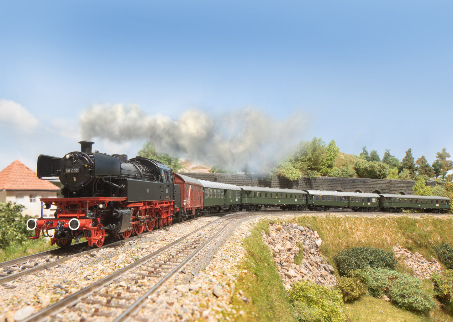 Marklin HO 39665  DB Steam class 66 002 Era III Insider Club