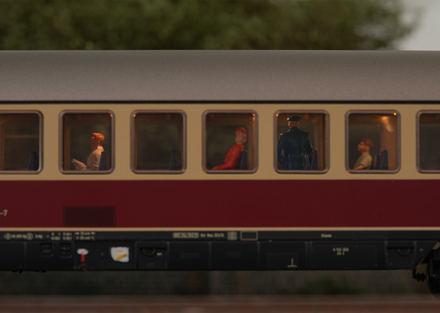Marklin HO 43886 DB Express Car ApÃ¼mh  IV 2026 New Item