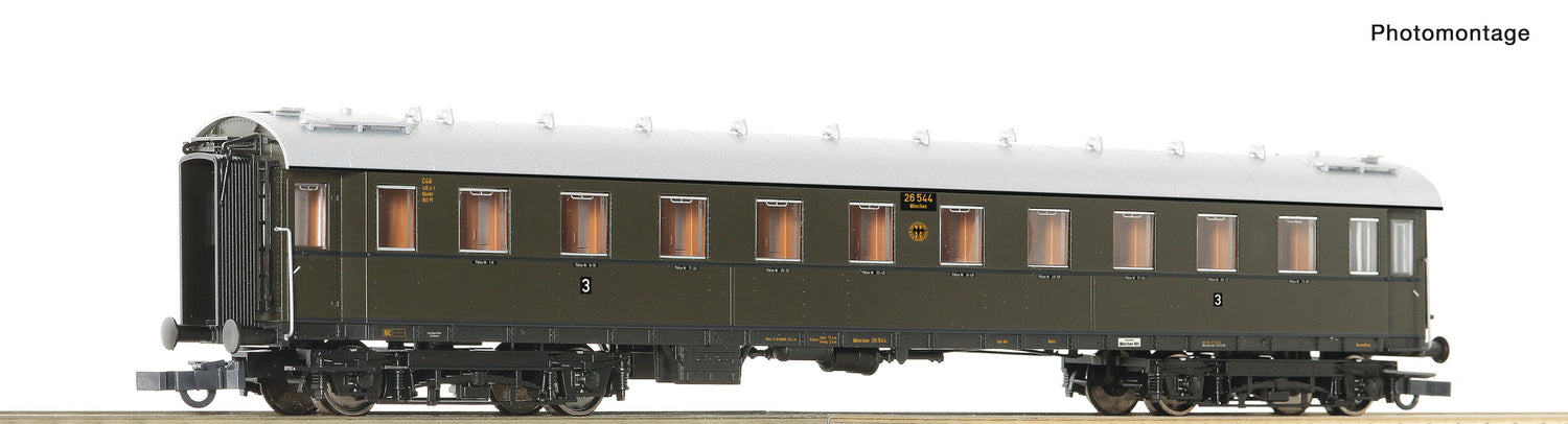 Roco HO 6200139 3rd class standard express train coach  DRG   era II DC 2025 New Item