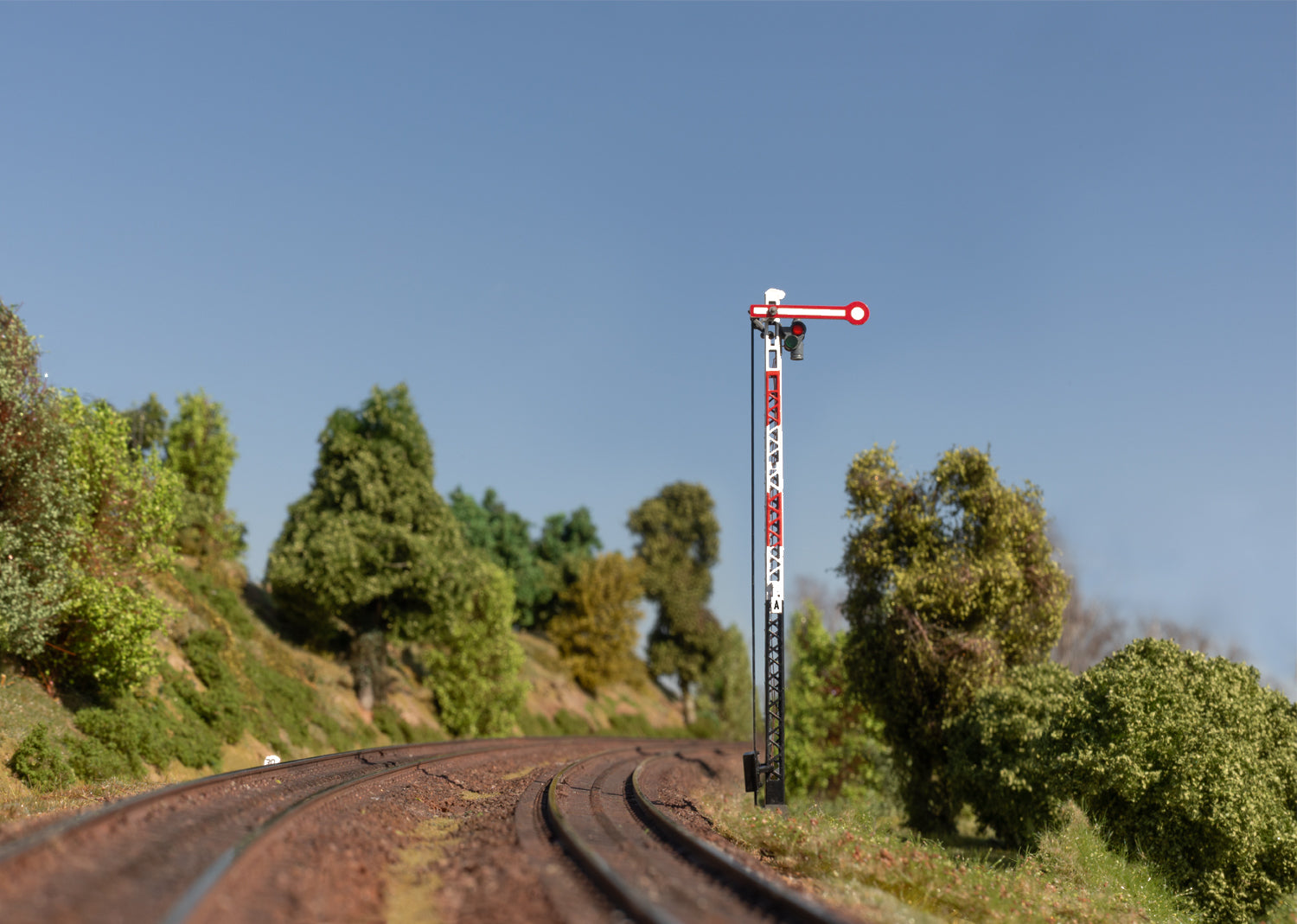 Se produkter som liknar Märklin H0 7040 Huvudsignal n.. på Se produkter som liknar Märklin H0 7040 Huvudsignal n.. på