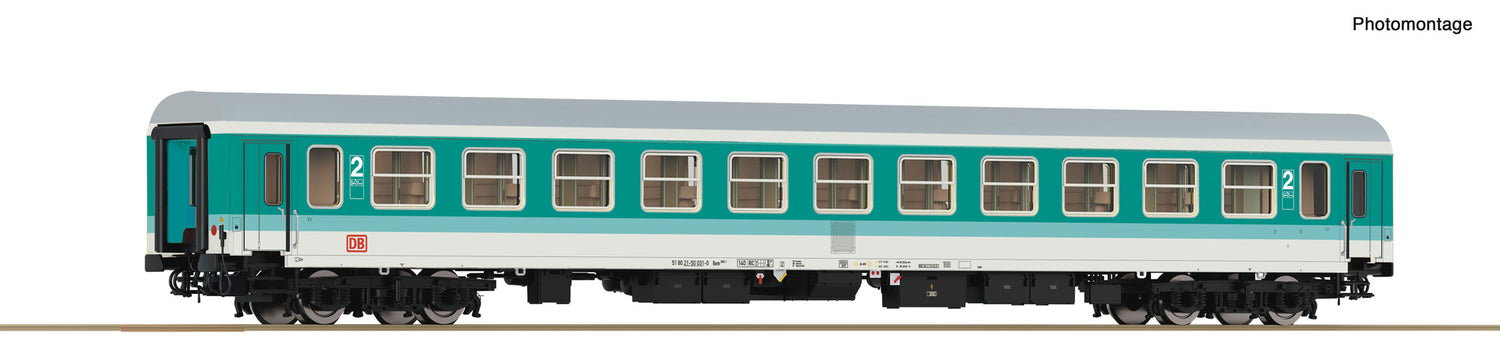 Roco HO 74809 2nd class passenger coach   era V DC 2025 New Item