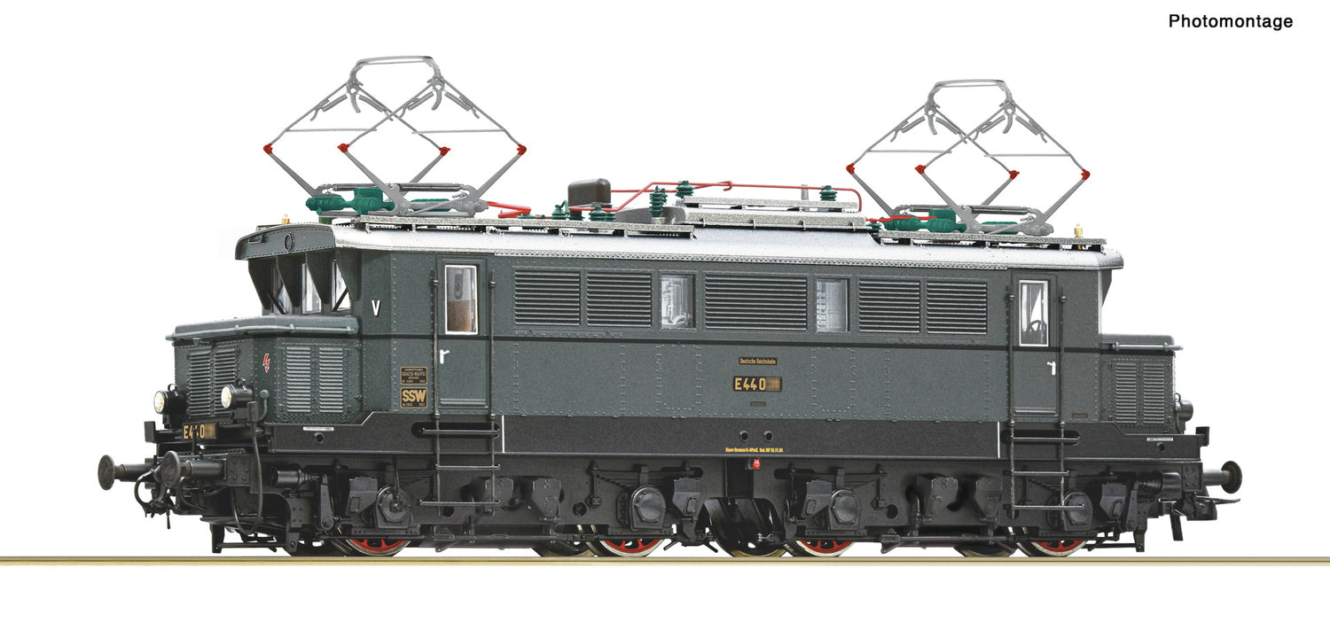 Roco HO 7520198 Electric locomotive E 44 015  DRB   era II AC  2026 New Item