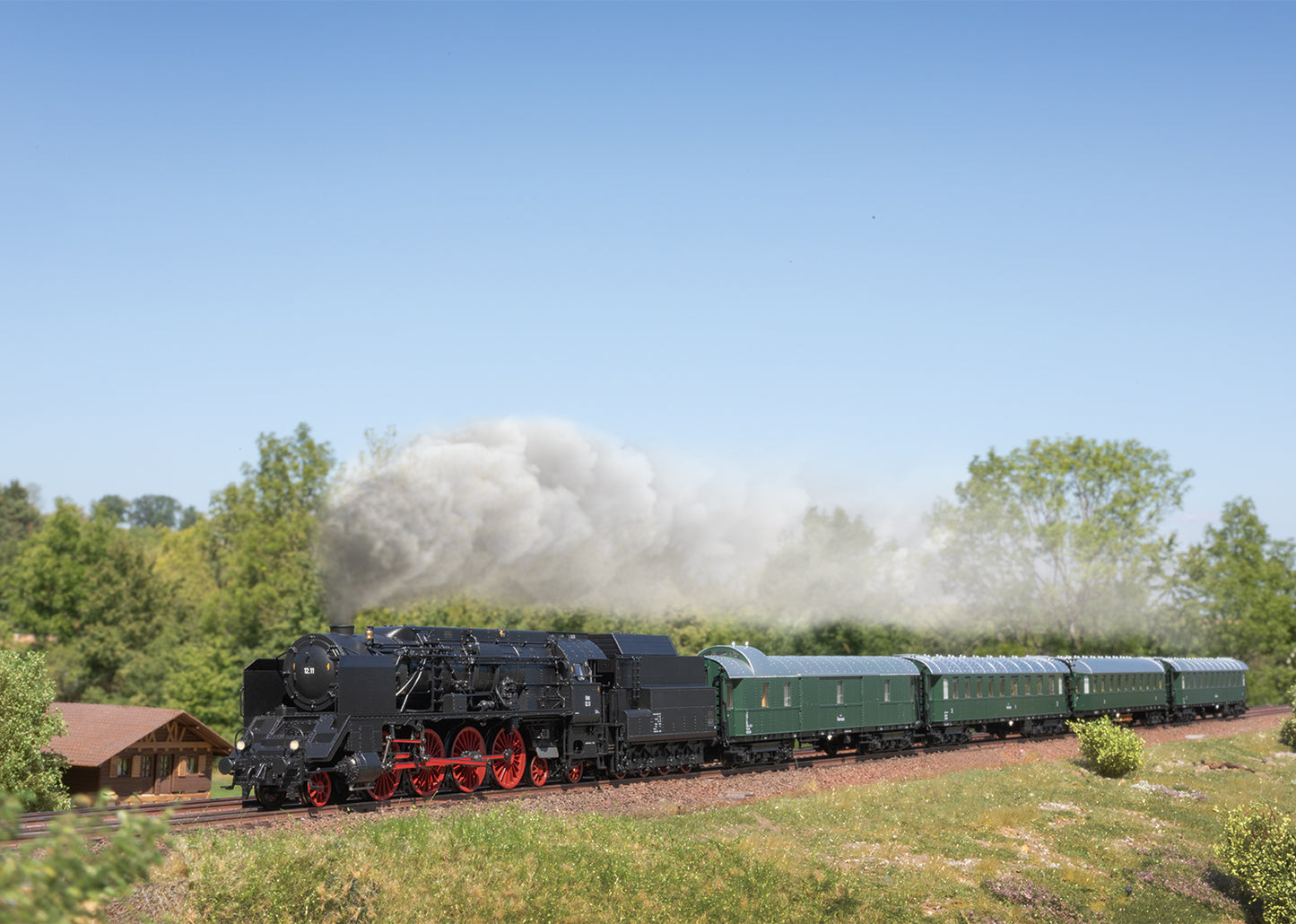 TRIX H0 25012 Steam Locomotive 12.11