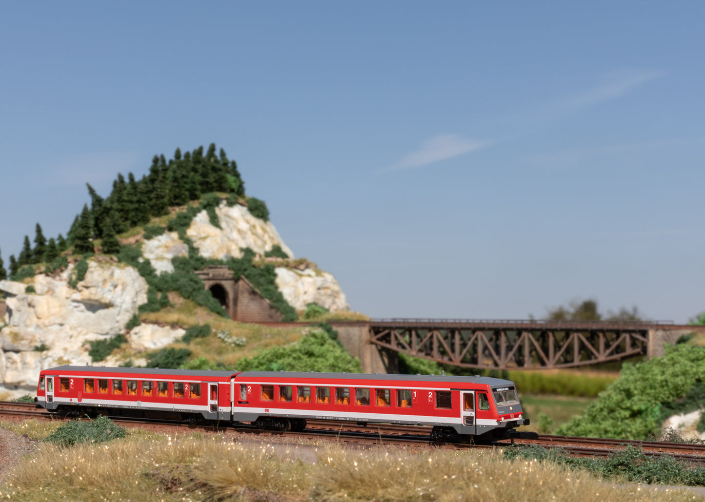 Marklin Z 88700 Class 628.2 Diesel Powered Rail Car with a Class 928.2 Cab Control Car