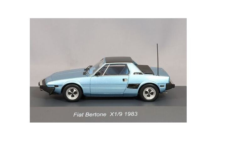 Schuco 450924800 1/43 Fiat Bertone X1/9 1983 - Metallic blue