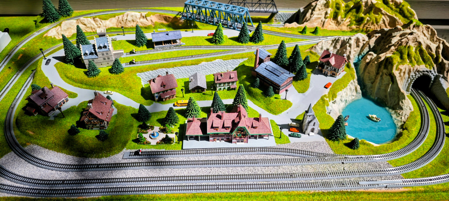 Noch Z Finished NOCH Traunstein Z Scale Layout. 3 Trains! Rokuhan Track, Marklin Conrollers, EMTZ Structures, Street/House Lights, The Works!  49" x 27"