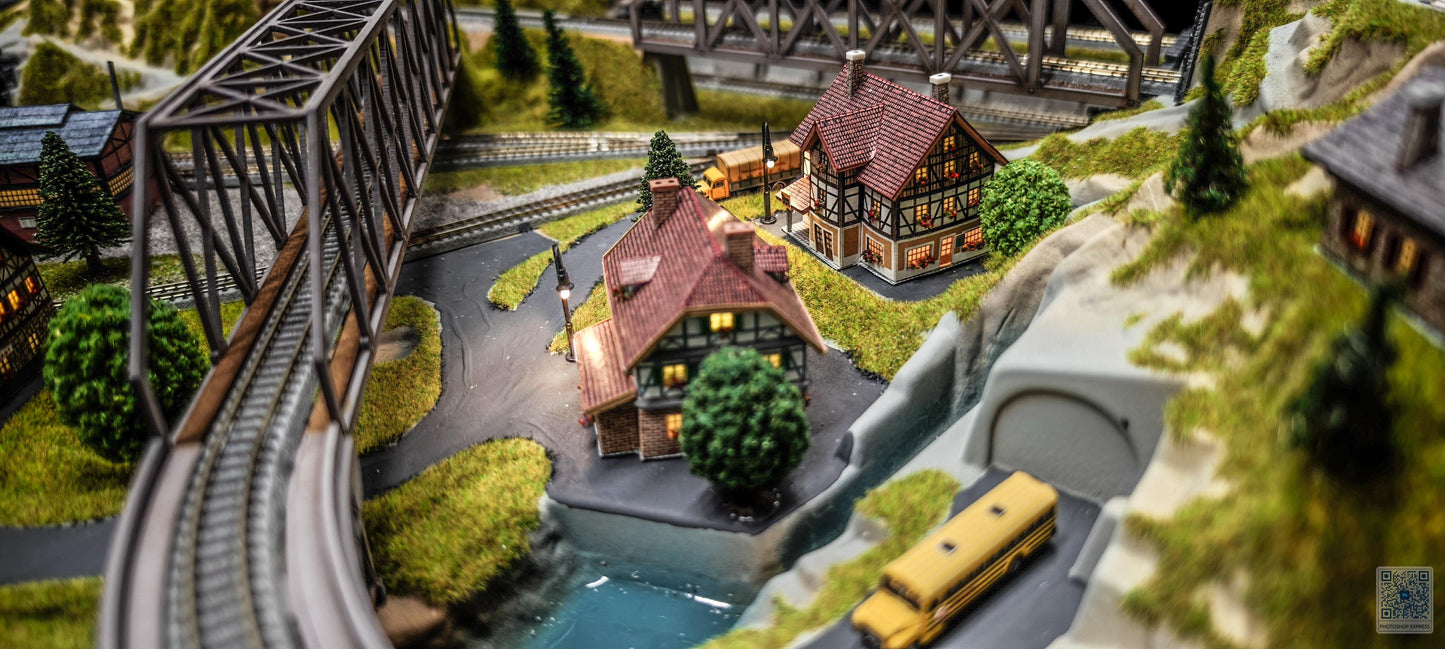 NOCH Z Finished European Cortina Layout 39x27 Custom Buildings,  Overpass.