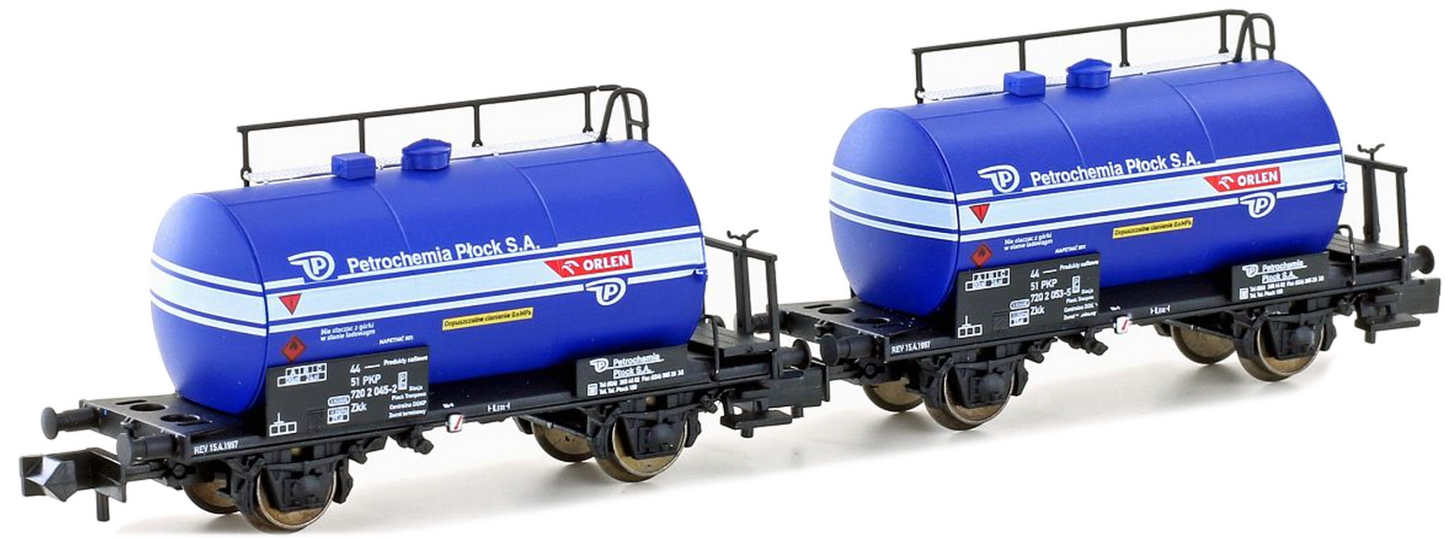 HOBBYTRAIN N H24851 2 pcs. Set Lightweight Tank Car Petrochemia PKP