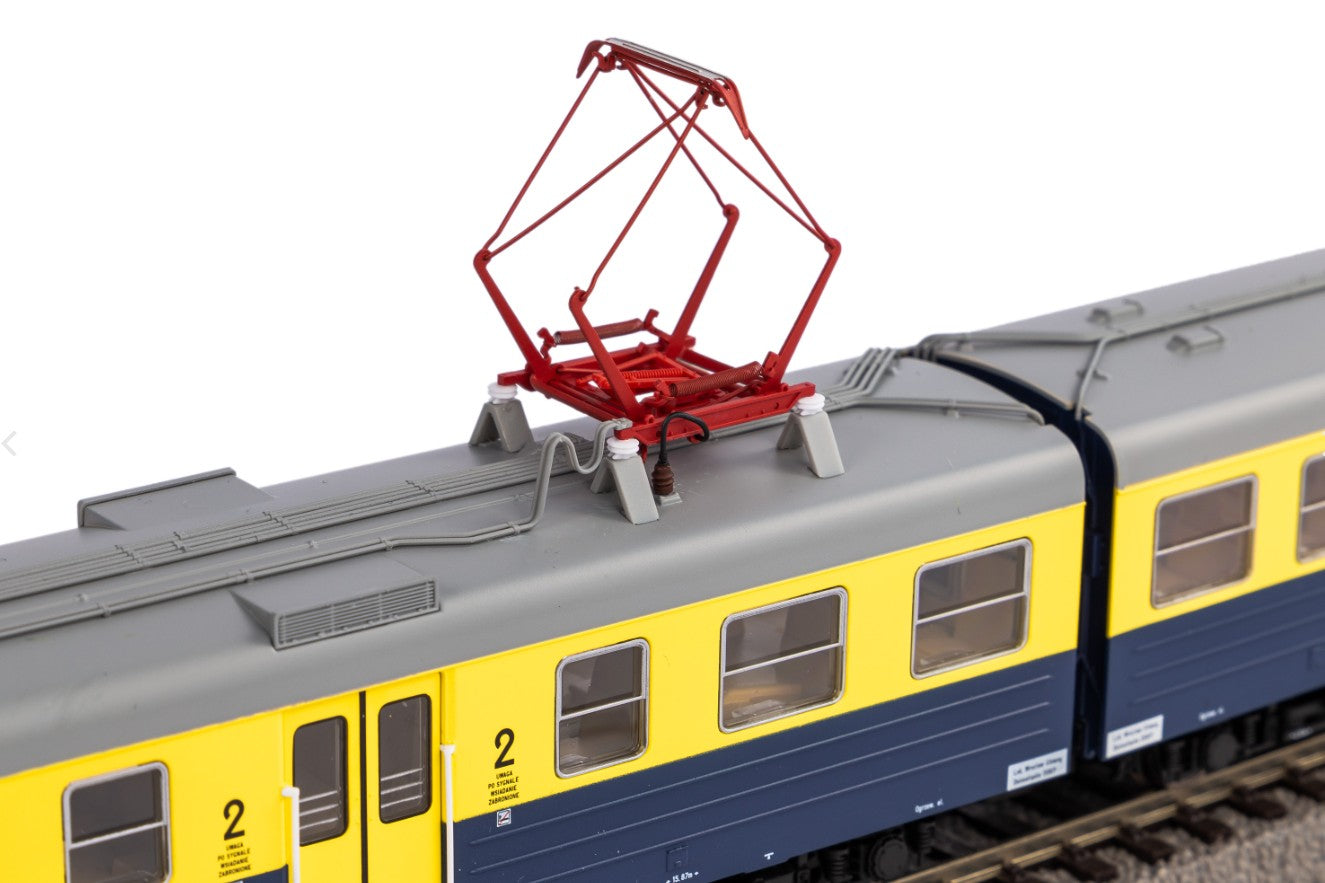 PIKO HO ~AC  51453 EN 57 Electric Railcar PKP IV MFX Sound  Interior Lighting