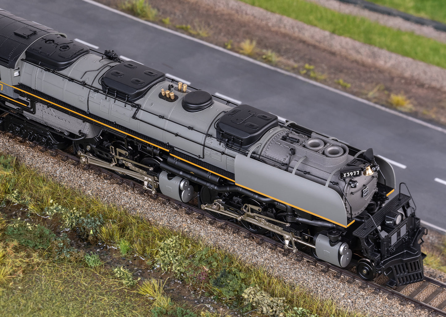 Trix HO 25913 US Class 3900 Steam Locomotive “Challenger” Fall 2026 MHI Q3