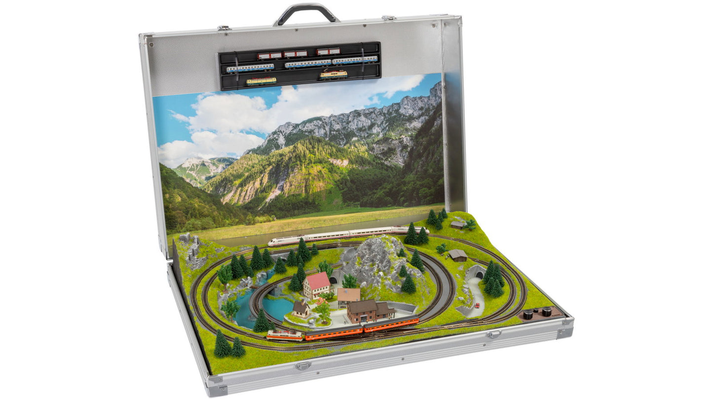 NOCH Z 88320 Deluxe Two Trains Briefcase Layout 'Bozen'