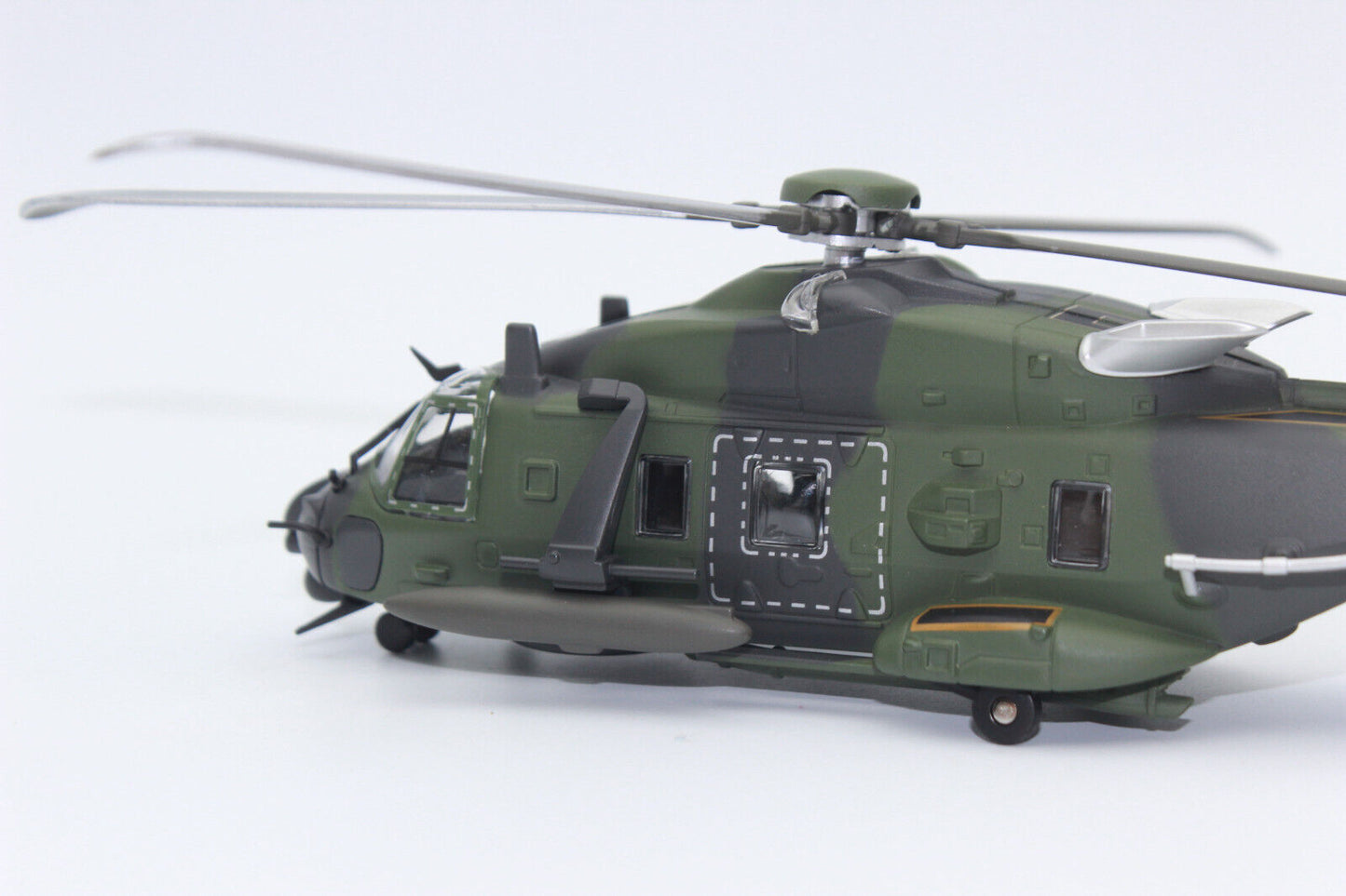 Schuco 452666400 NH90 Helicopter 1:87 2022 New Item
