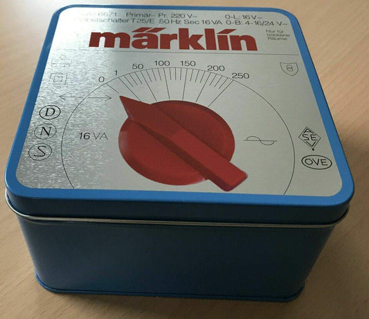 Marklin HO 12509  Märklin Cookie Tin Box (no contents)