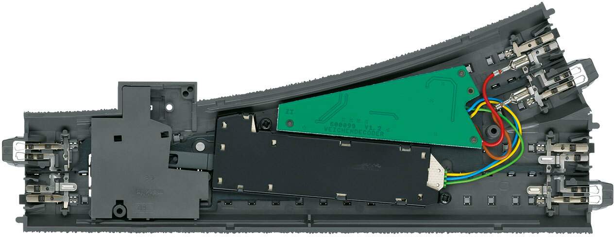 Marklin HO 24802 D2 C-Track 3-Rail Extension Set w/Digital Turnouts -- Requires Central Station for Digital Turnout Control (Sold Separately)