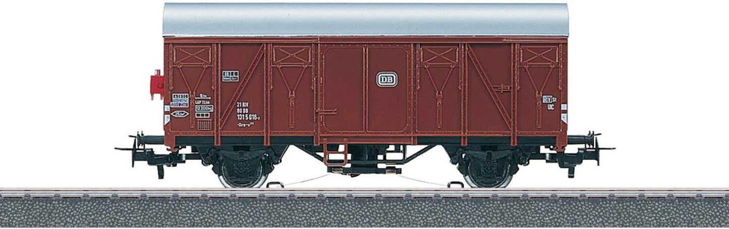 Marklin HO 4411 Boxcar w/Marker Lights -- German Federal Railway