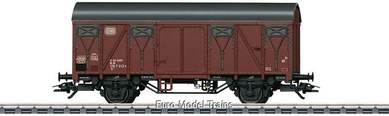 Marklin HO 44500 Type Gs 210 Boxcar - 3-Rail Ready to Run -- German Federal Railroad DB (Era IV 1983, Boxcar Red, black)