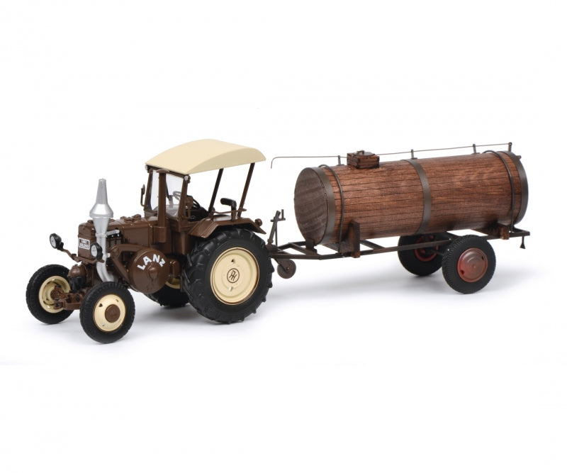 Schuco Lanz+roof w.manure trailer 1:32