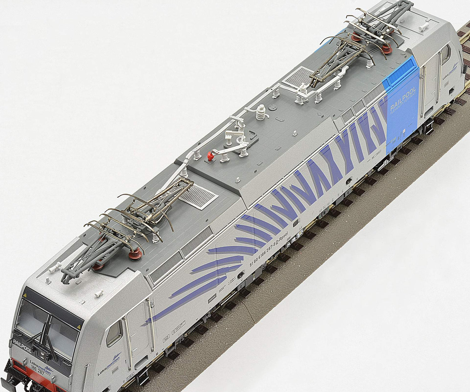Roco HO 73654 Electric locomotive BR 186, Railpool