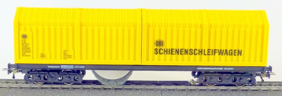 Lux HO 9131 Track & Catenary Scrubbing Wagon for DC/DCC. Automatic start/stop based on motion, Faulhaber motor and battery station